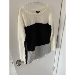 Trouve color block sweater  size m